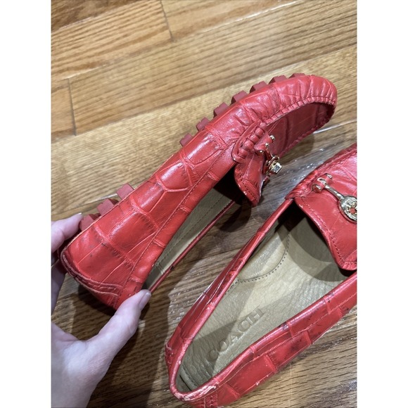 Coach Arlene Leather Driving Loafers Red Orange Gold Kisslock Detail Size 7.5 - Picture 4 of 9